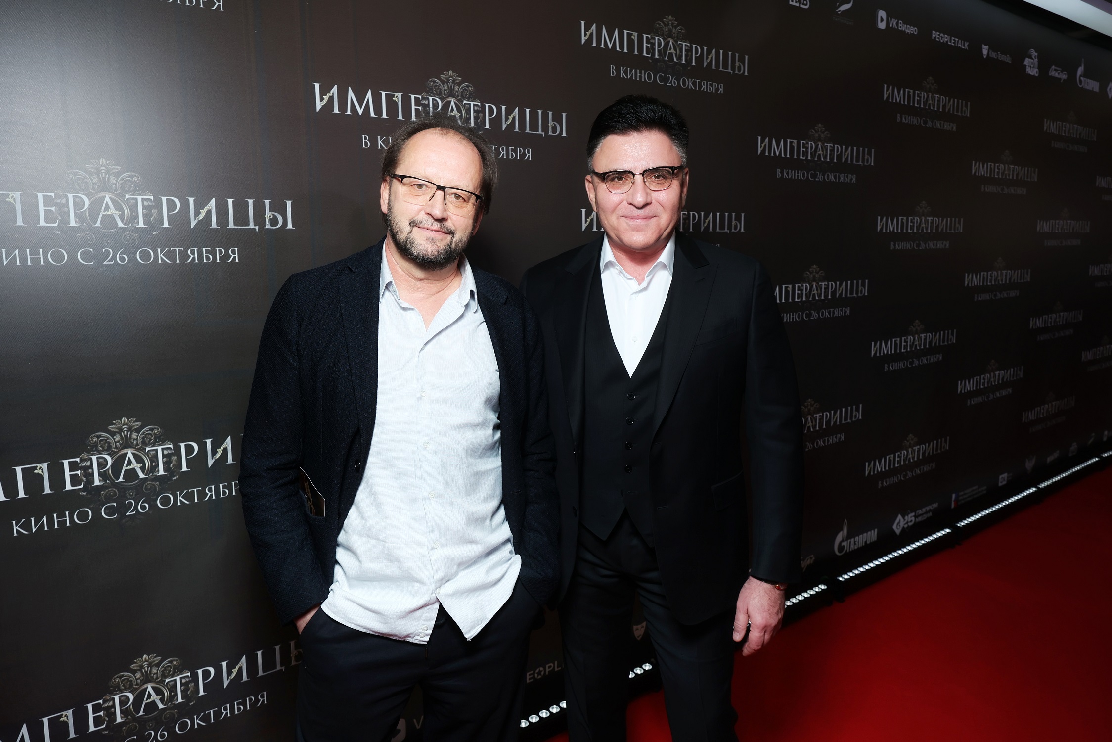 На фото: режиссер фильма «Императрицы» Андрей Кравчук и генеральный директор «Газпром-Медиа Холдинга» Александр Жаров