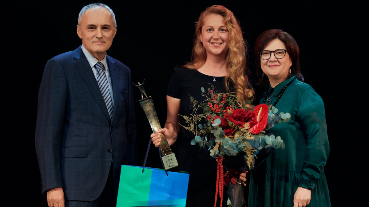 Ольга Гнездилова — победитель премии «Топ-1000 российских менеджеров» обложка