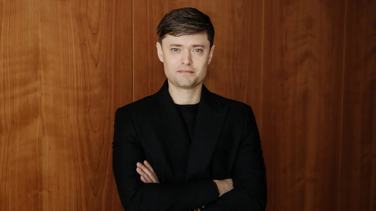 Аркадий Водахов: телевидение — это семейный просмотр и формирование общих ценностей обложка