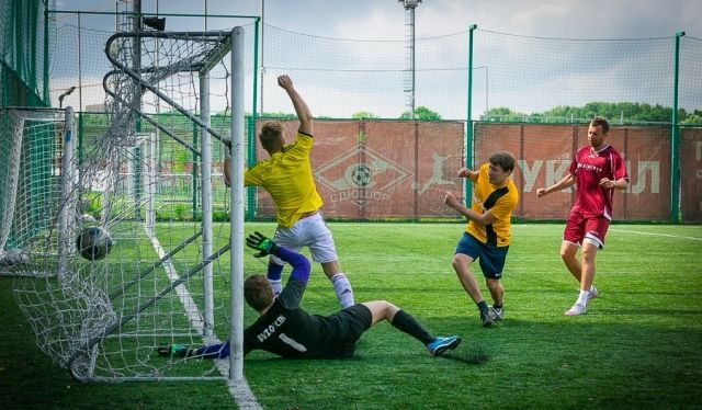 ​Футбольная команда «Ред Медиа» – победитель Media Cup 2015! обложка