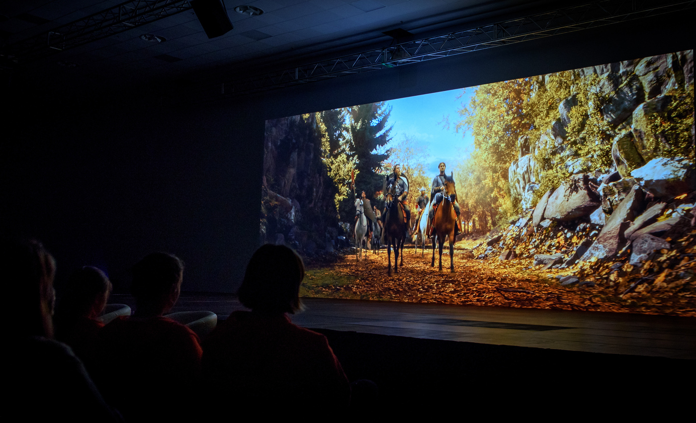 «Газпром-медиа» провел специальный показ фильма «Легенда о Коловрате» в Образовательном центре «Сириус» обложка