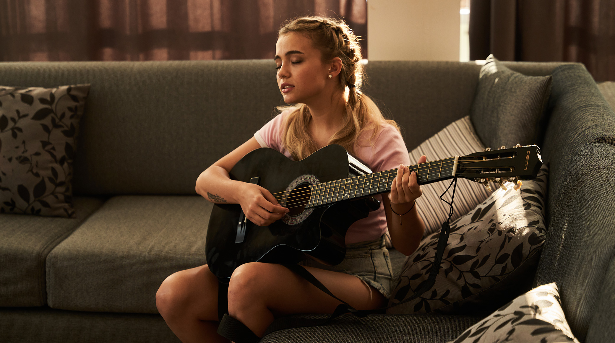 В Геленджике начались съемки нового сезона сериала «Отпуск» обложка