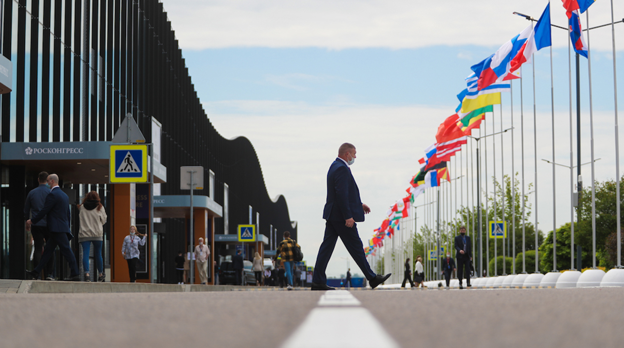 На ПМЭФ обсудят роль науки в принятии стратегических решений в Арктике обложка