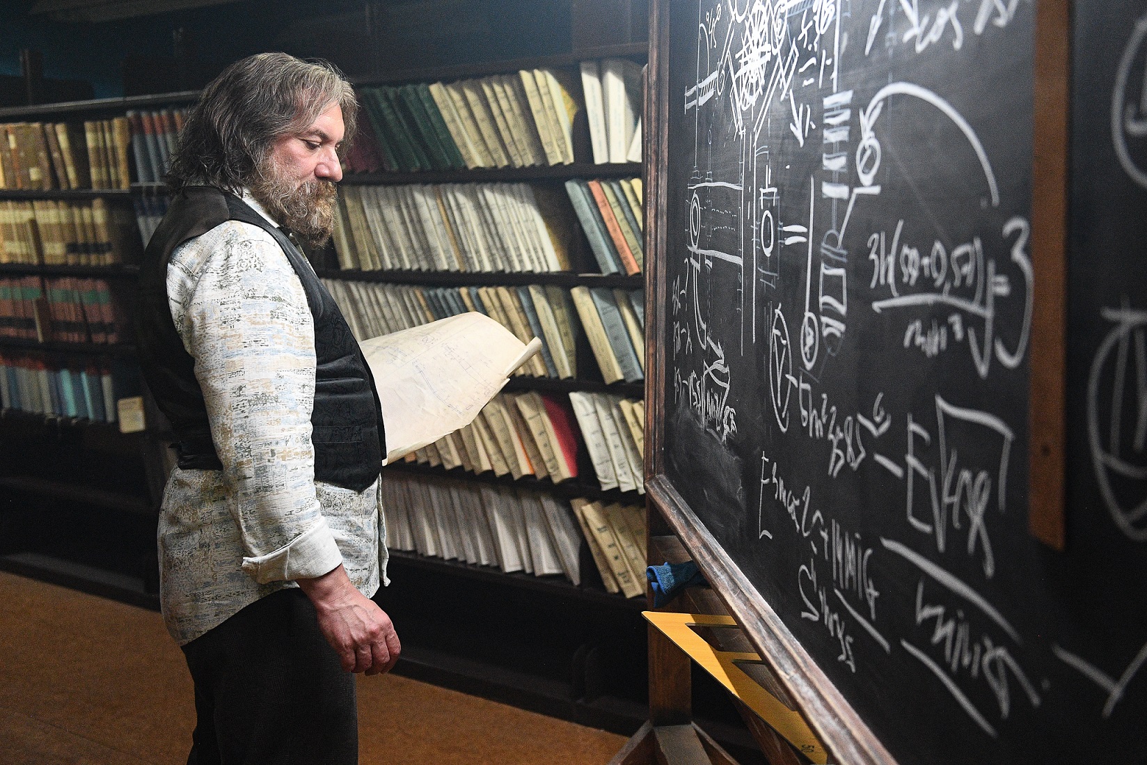 ТВ-3 представляет две премьеры недели: уникальный сезон шоу «Экстрасенсы. Битва сильнейших» и сериал «Предпоследняя инстанция» обложка