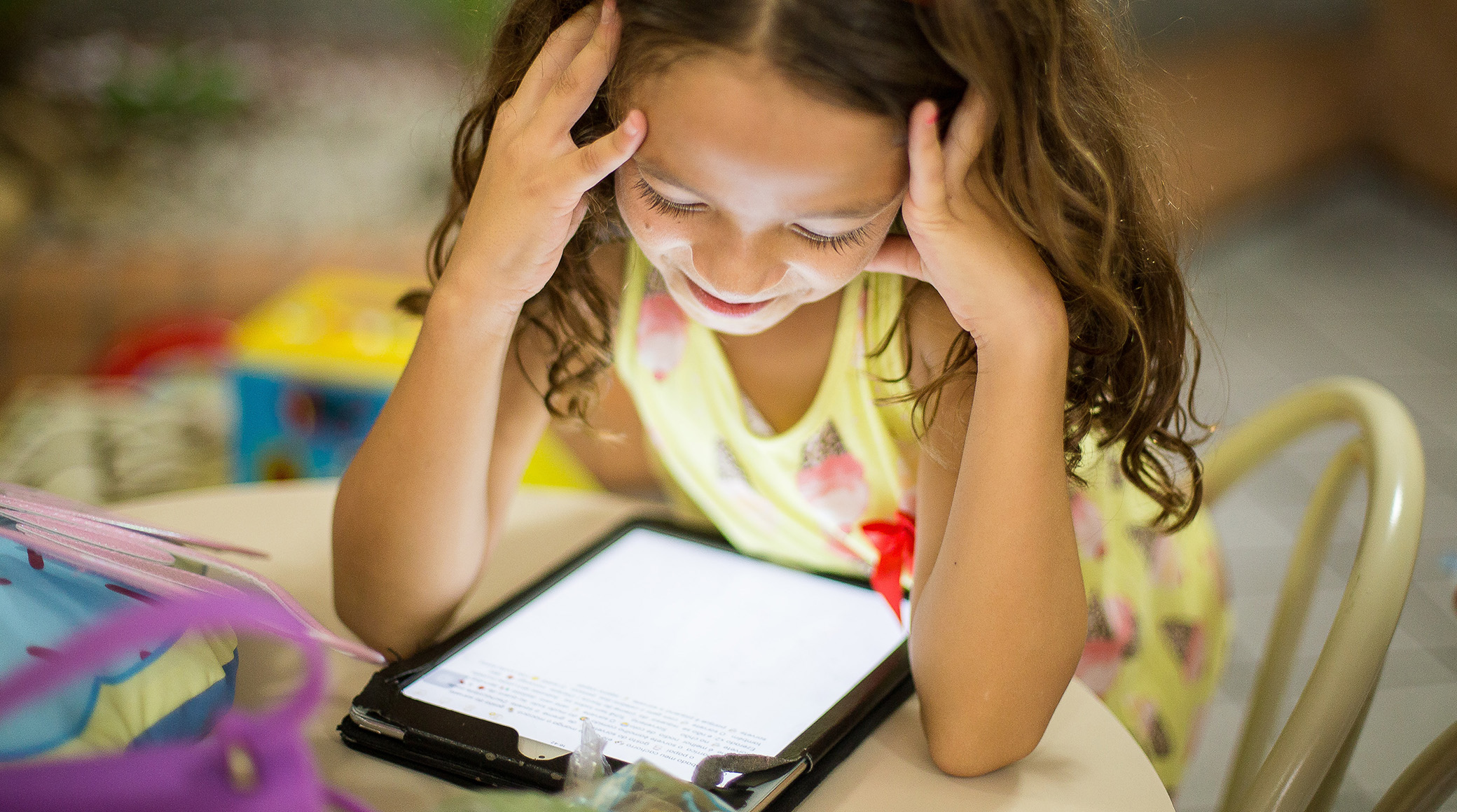 Открыт прием заявок на премию «За безопасное цифровое детство» обложка