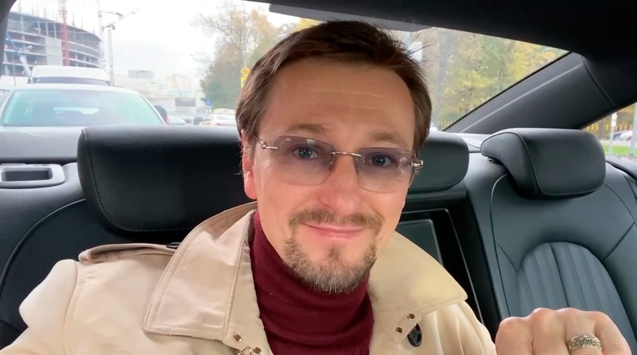 «Газпром-Медиа Холдинг» анонсирует сказки в прочтении Сергея и Ирины Безруковых на Детском радио обложка