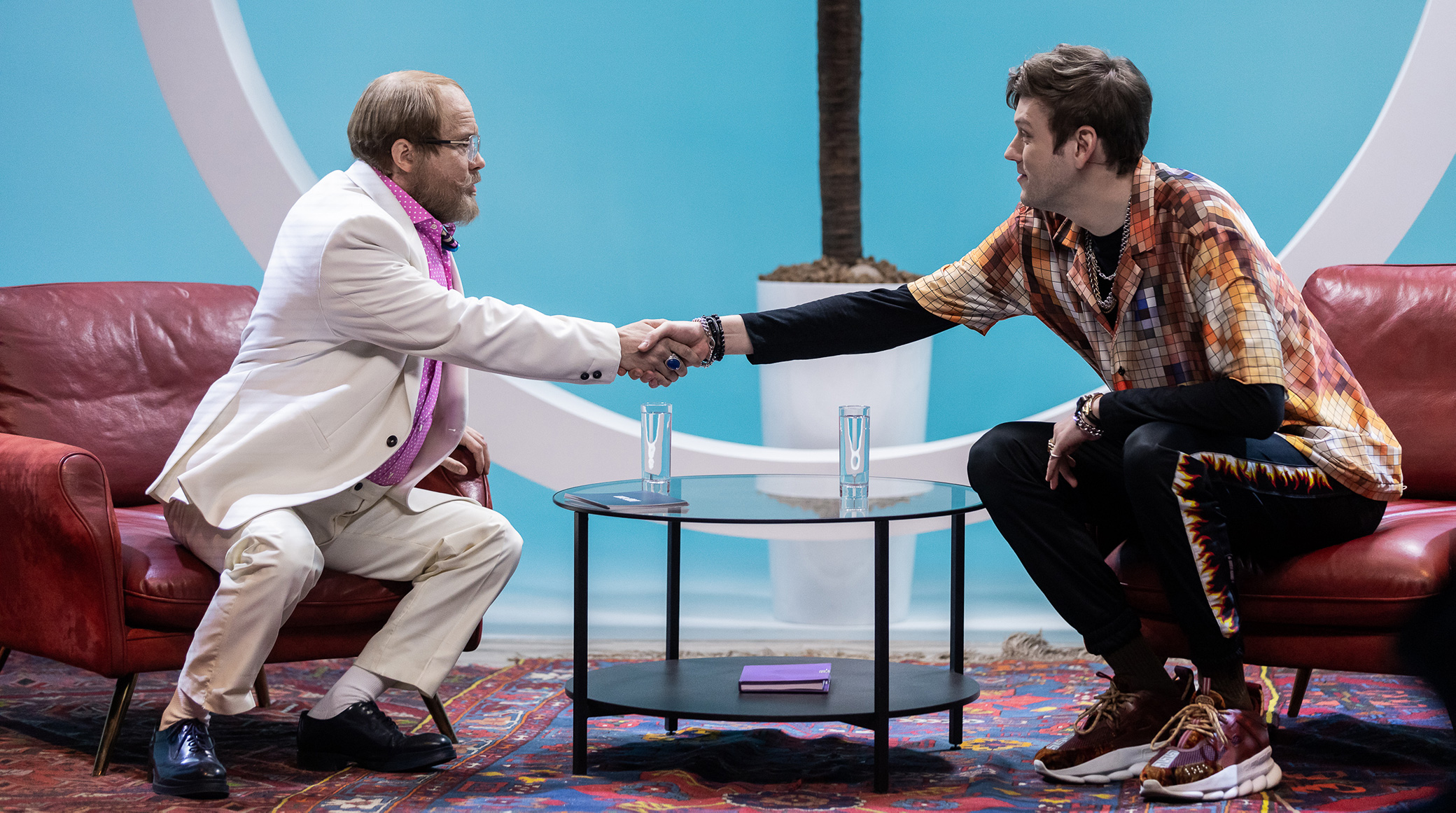 На ТНТ4 выходит новое хейт-шоу «Дяди Вити» обложка