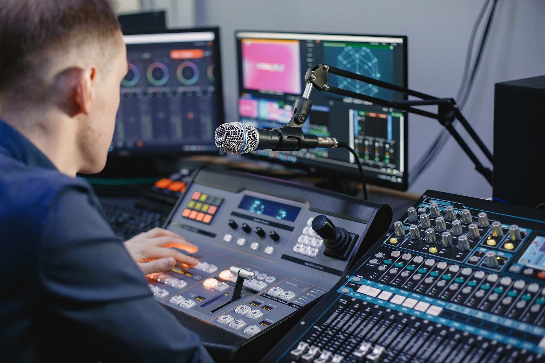 Gazprom-Media Holding summed up the results of radio broadcasting network development in 2023: over 65 switch-ons, 12 frequencies won and a pool of 30 cities cover