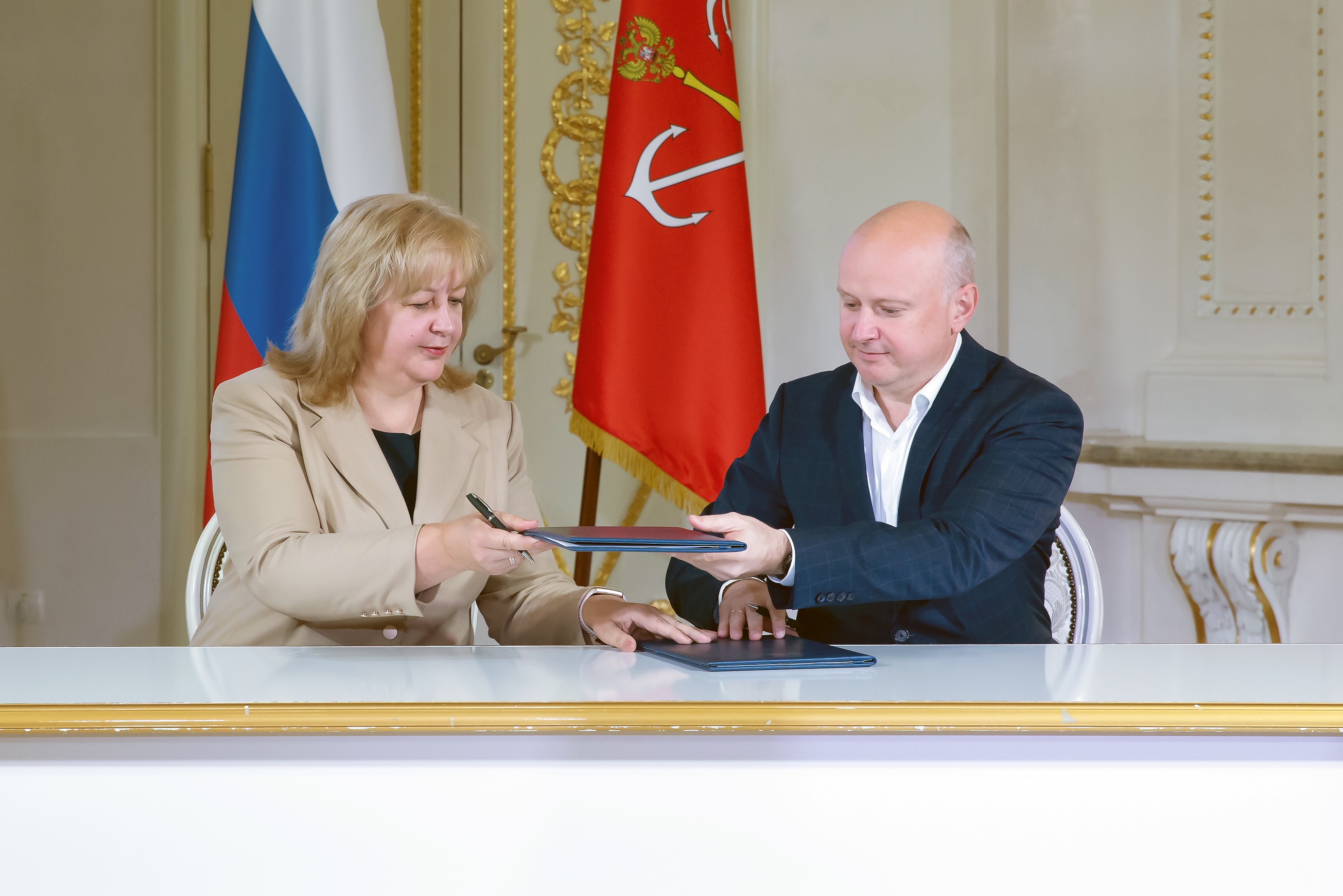 ГПМ Радио в Санкт-Петербурге и Академия талантов заключили соглашение о сотрудничестве обложка