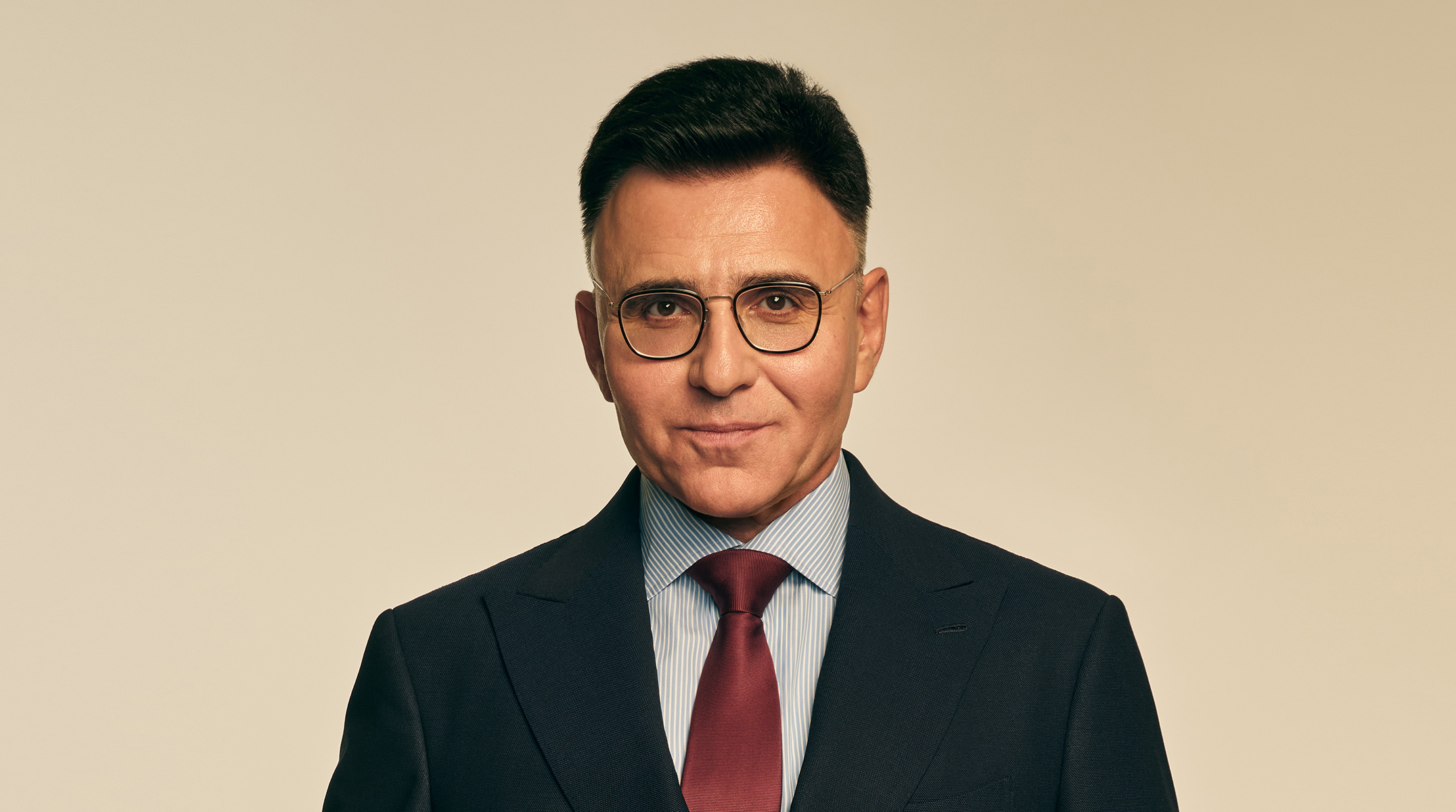 Михаил Мишустин и Сергей Лавров поздравили Александра Жарова с юбилеем обложка