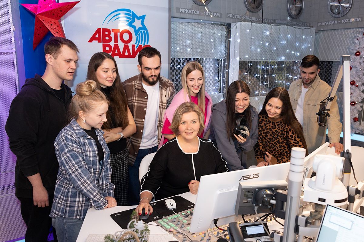 Ирине Ипатовой вручили награду «Лучший мастер-наставник в области радиовещания» обложка