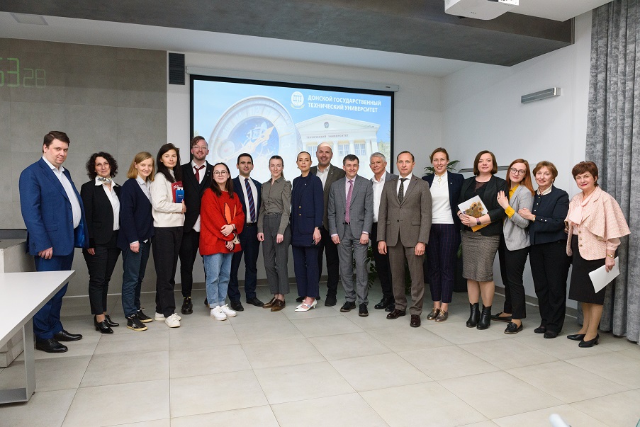 Представители холдинга «Газпром-медиа» посетили Донской государственный технический университет обложка