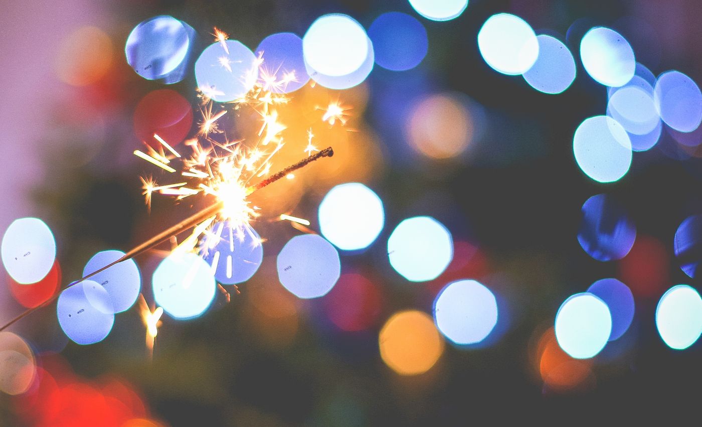 НТВ покажет Новогоднее телевидение обложка