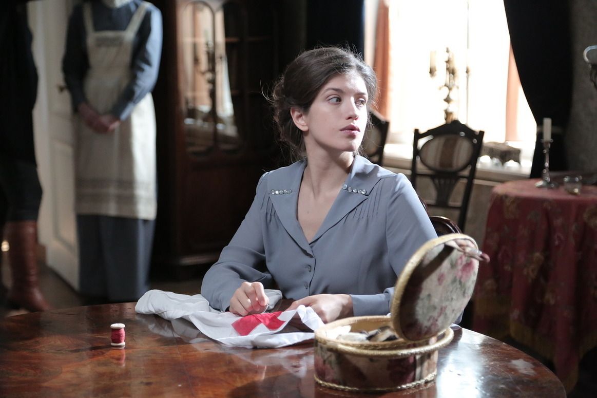 НТВ начинает показ сериала «Хождение по мукам» обложка