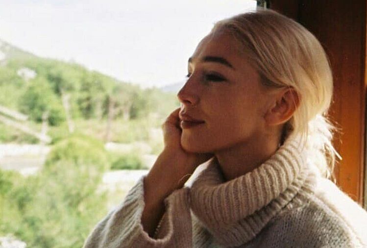 Телеканал «Пятница!» возвращает ведущую Настю Ивлееву в «Орел и Решку» обложка