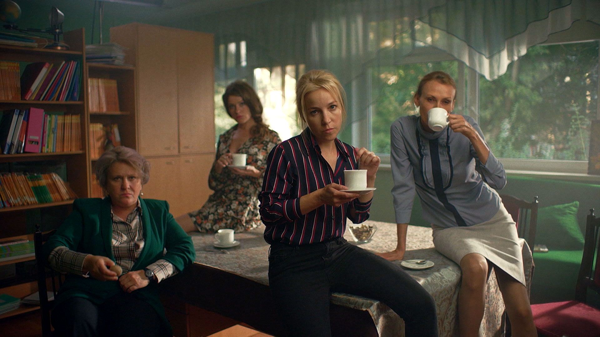 Премьера блокбастера «Училки в законе» на «Пятнице» обложка