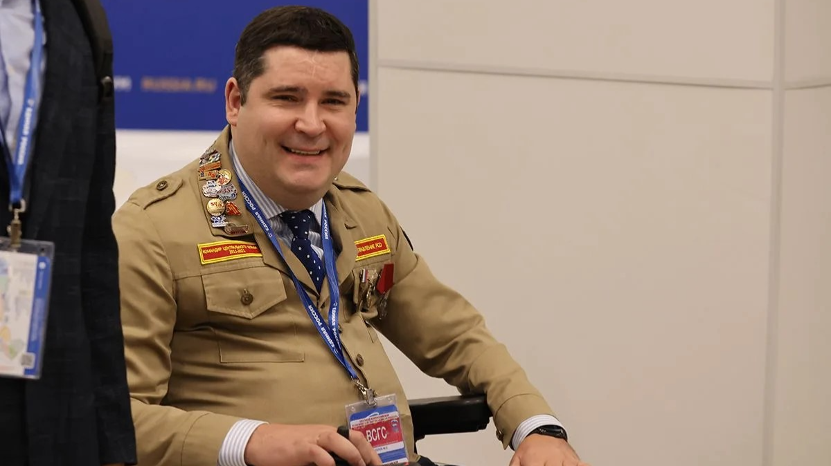Александр Жаров поздравил Михаила Киселёва с днем рождения обложка