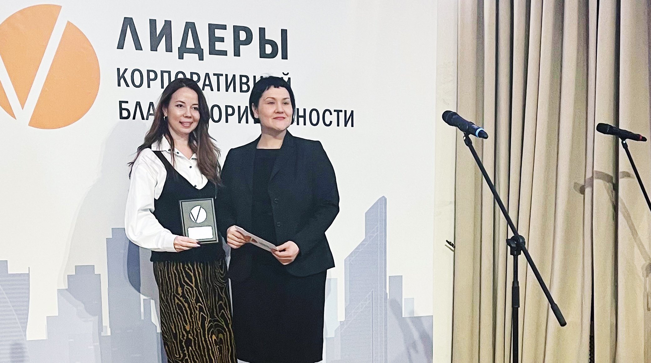 Холдинг «Газпром-медиа» впервые стал призёром конкурса «Лидеры корпоративной благотворительности» 2021 года обложка