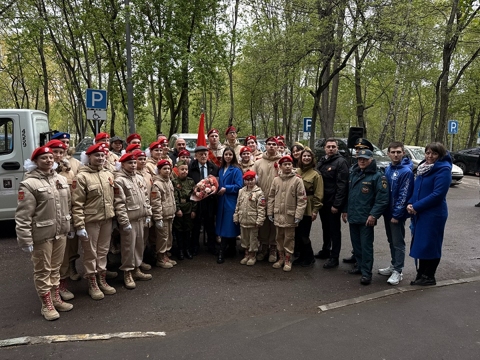 «Газпром-Медиа Холдинг» поздравил участников СВО и ветеранов с 80-летием Победы в Великой Отечественной войне превью