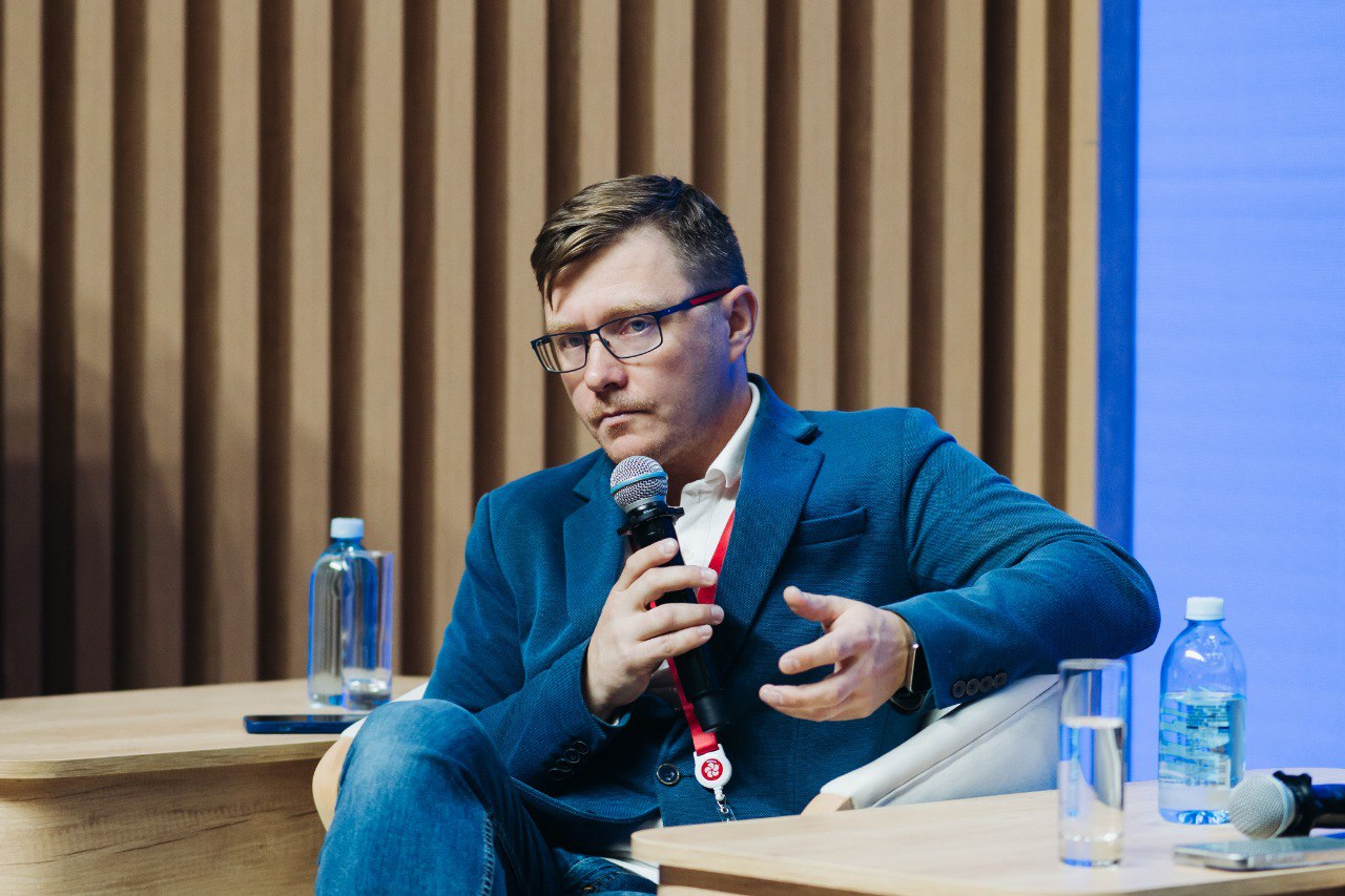 Владимир Нерюев рассказал, как «Газпром-Медиа Холдинг» помогает продвигать научный контент превью