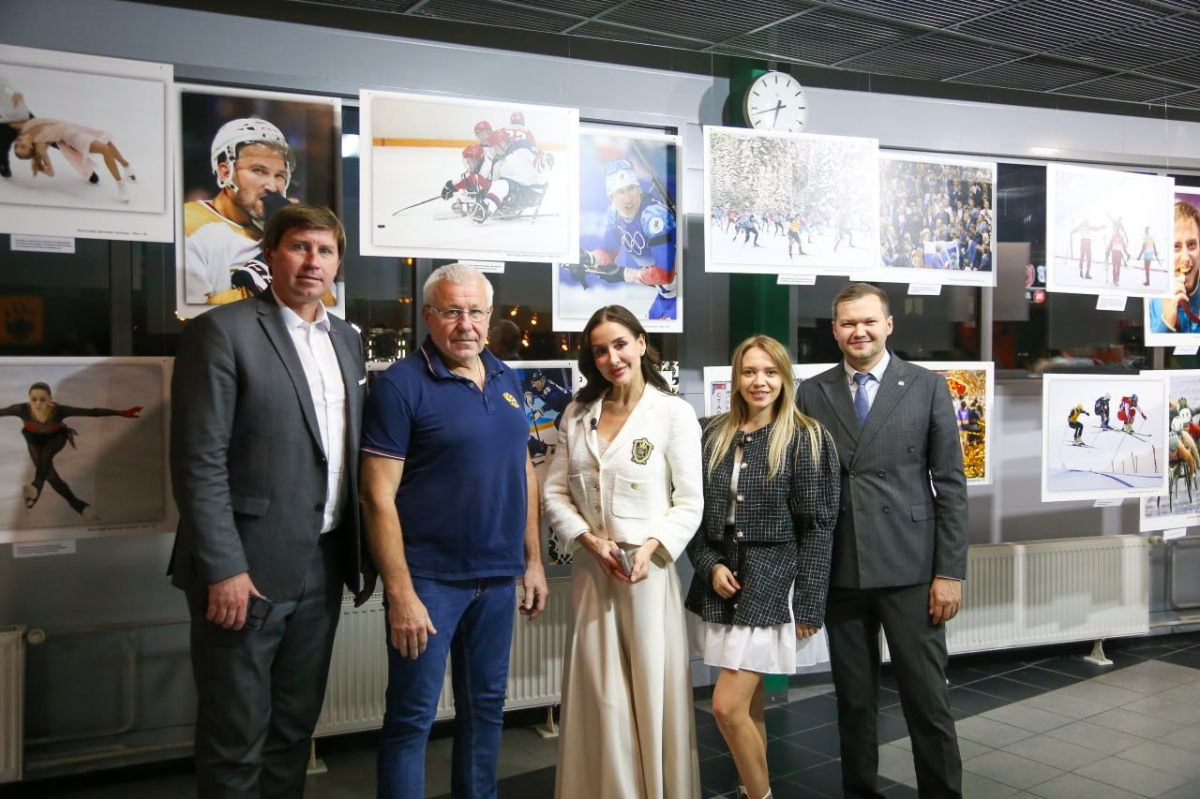 В Казани открылась выставка фотожурналиста «Матч ТВ» Дмитрия Челяпина, посвященная десятилетию телеканала превью