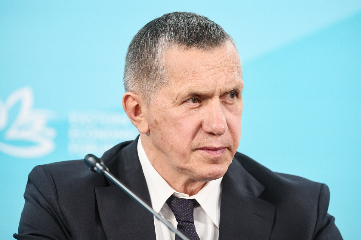 Юрий Трутнев подвел предварительные итоги ВЭФ-2026 за три дня: «В Форуме приняли участие представители 78 стран» превью